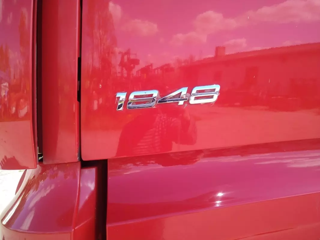 Mercedes Benz AROCS 1848